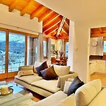 Me17-a - Attika - 85m2, Holz, Ausblick, Mit Garage