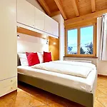 Appartement Me17-a - Attika - 85m2, Holz, Ausblick, Mit Garage *