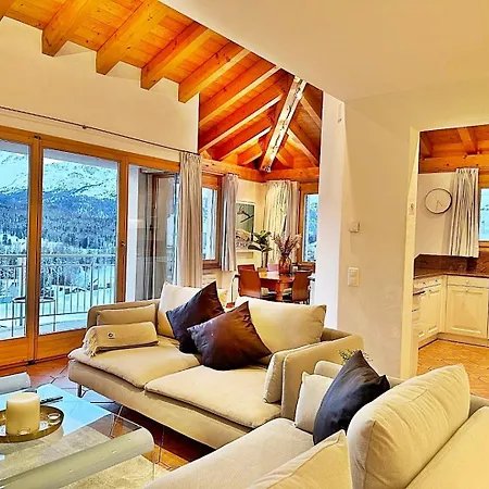 Attika - 85m2, Holz, Ausblick, Mit Garage - Me17-a