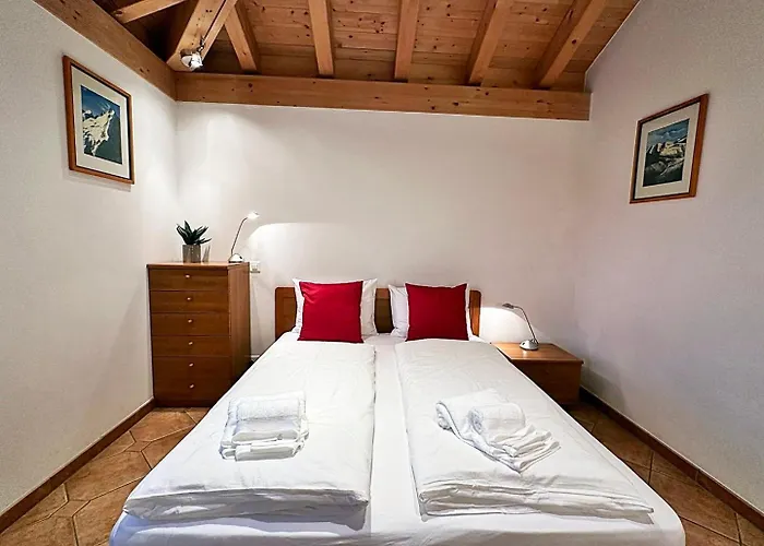 Attika - 85m2, Holz, Ausblick, Mit Garage - Me17-a Apartman