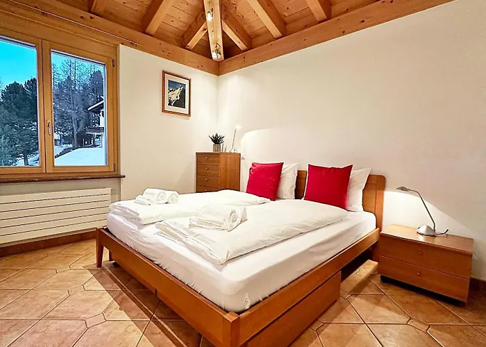 Attika - 85m2, Holz, Ausblick, Mit Garage - Me17-a * Pontresina