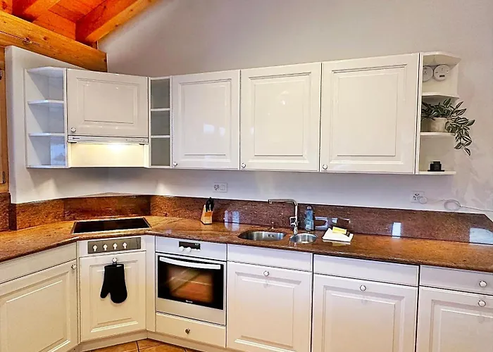 Attika - 85m2, Holz, Ausblick, Mit Garage - Me17-a Apartman