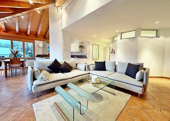 Attika - 85m2, Holz, Ausblick, Mit Garage - Me17-a * Pontresina