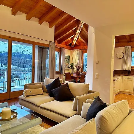 Attika - 85m2, Holz, Ausblick, Mit Garage - Me17-a * Pontresina