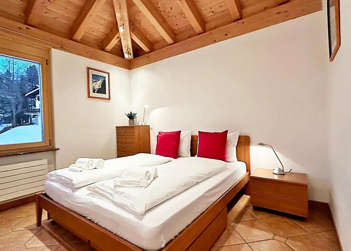 Attika - 85m2, Holz, Ausblick, Mit Garage - Me17-a *