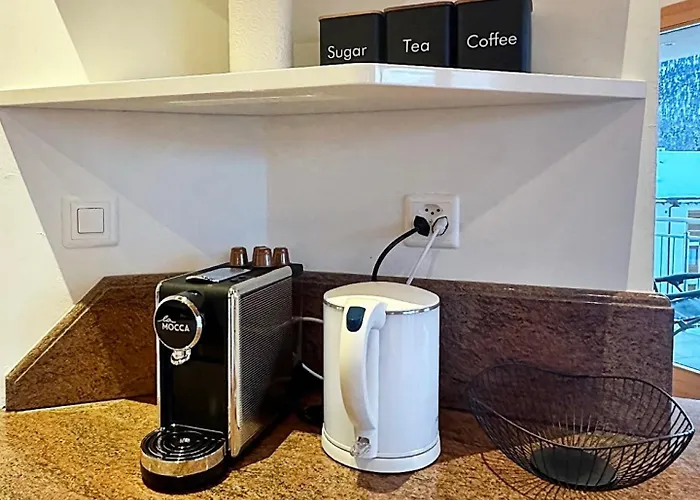 Attika - 85m2, Holz, Ausblick, Mit Garage - Me17-a * Pontresina