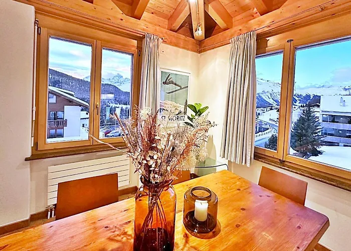 Attika - 85m2, Holz, Ausblick, Mit Garage - Me17-a Pontresina